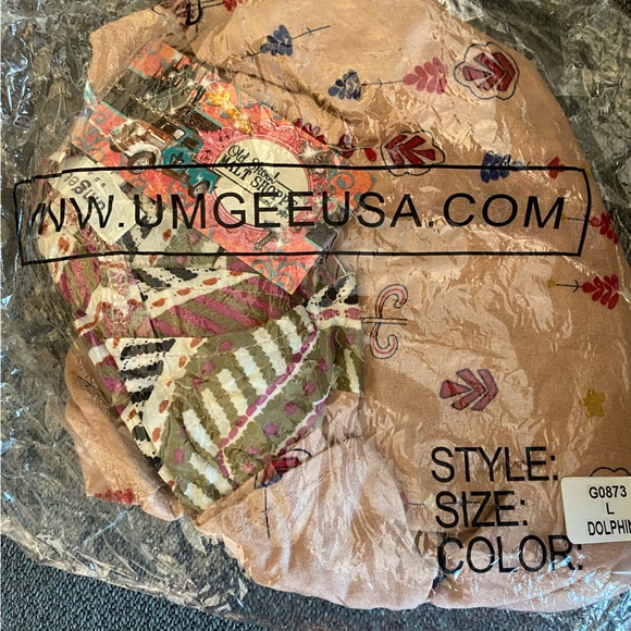 NWT Umgee top size L!! - Picture 7 of 10